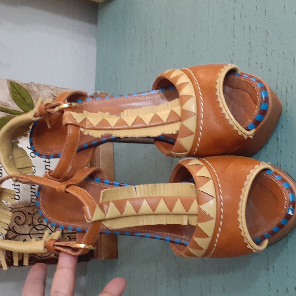 SERGIO ROSSI HEELS SZ 36.5 EUR